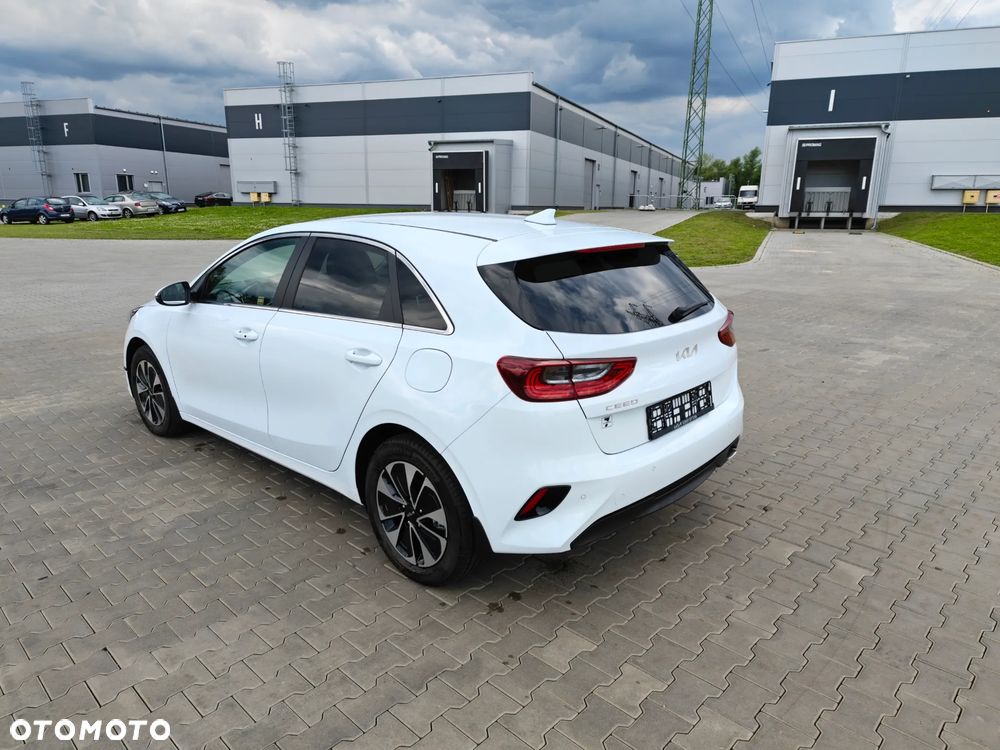 Kia Ceed 1.5 T-GDI Tribute DCT - 6