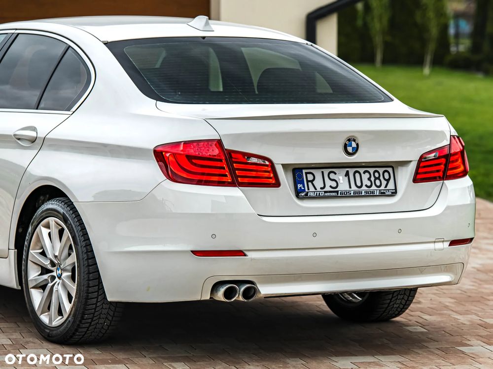 BMW Seria 5 520d Sport-Aut - 11