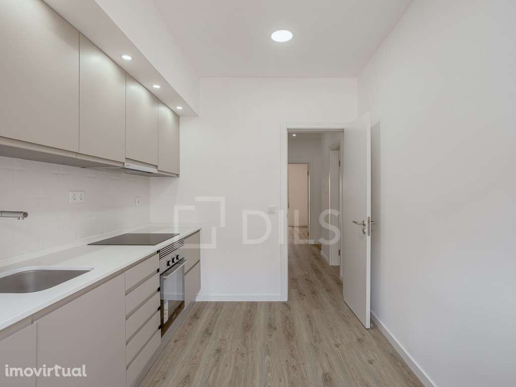 Apartamento T2 no Barreiro ,renovado, com marquise e vidros duplos - Grande imagem: 5/18