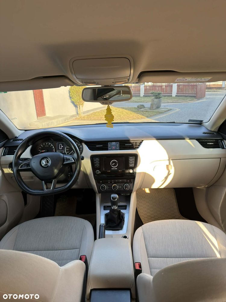 Skoda Octavia 2.0 TDI Edition - 5