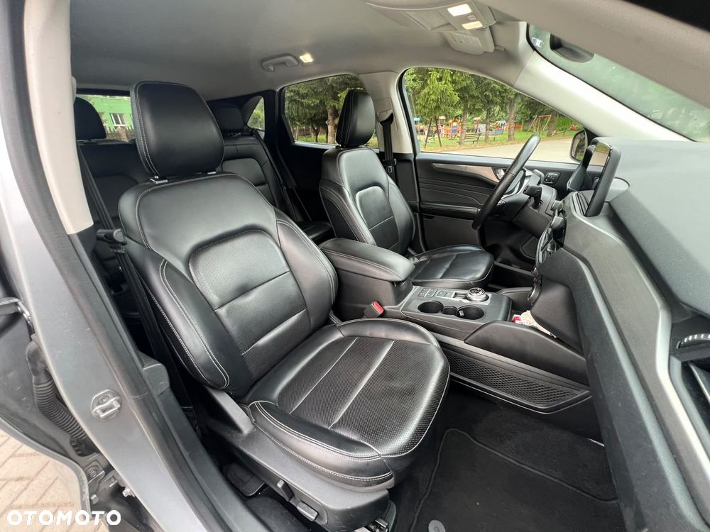 Ford Escape 2.0 EcoBoost AWD Titanium - 22