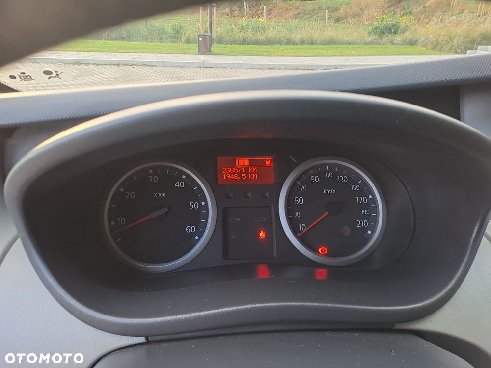 Renault Trafic - 18