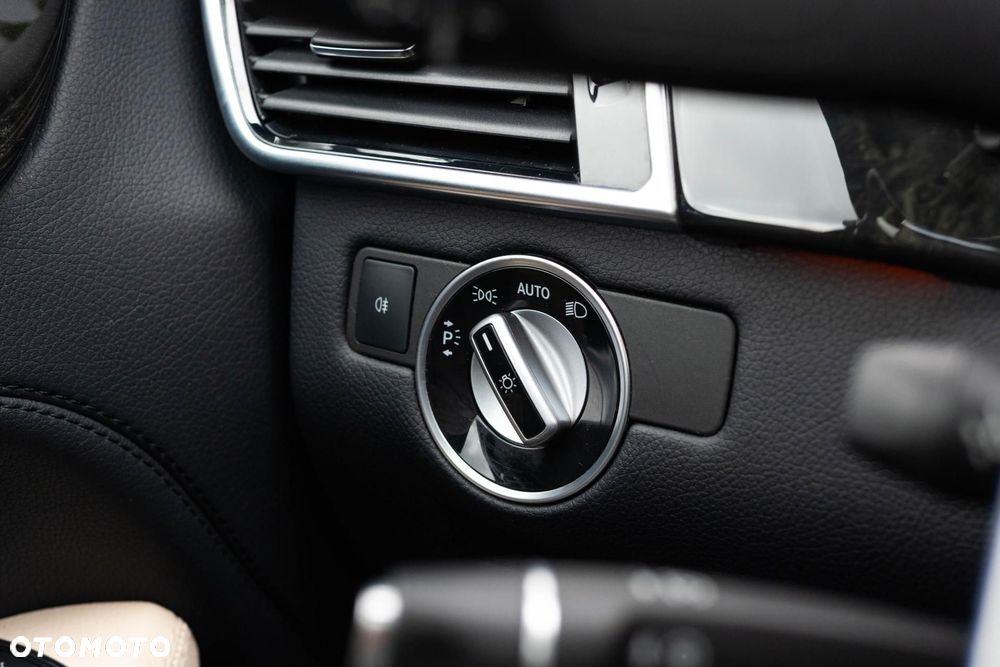 Mercedes-Benz GLE - 22