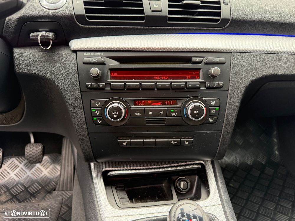 BMW 123 d DPF Edition Sport - 26