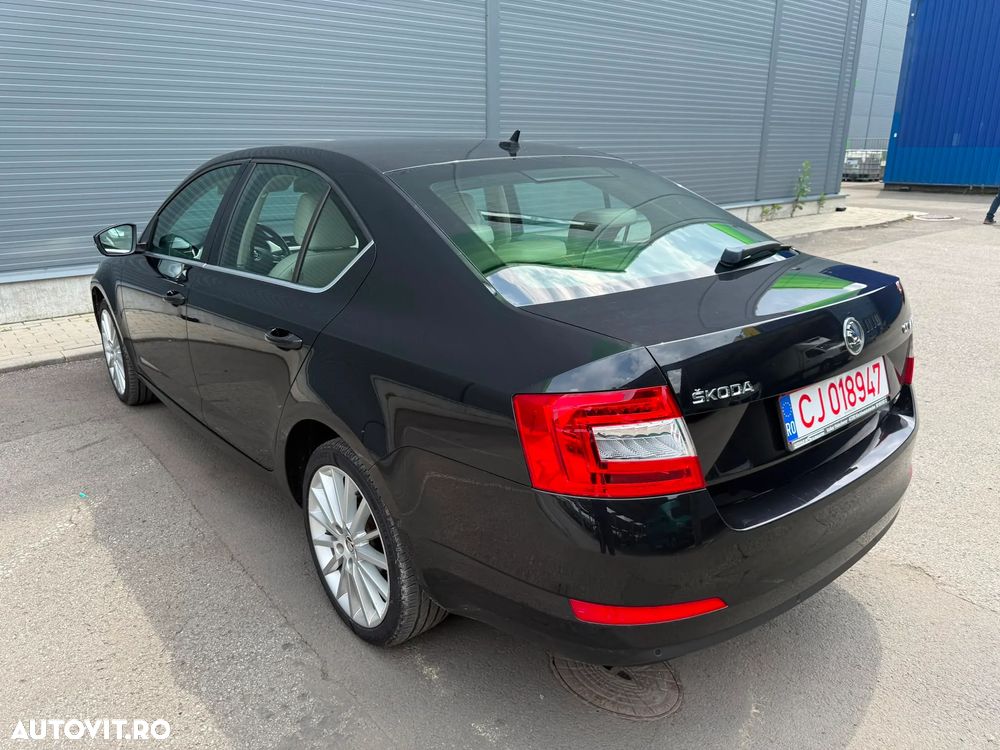 Skoda Octavia 2.0 TDI Green tec DSG Elegance - 3