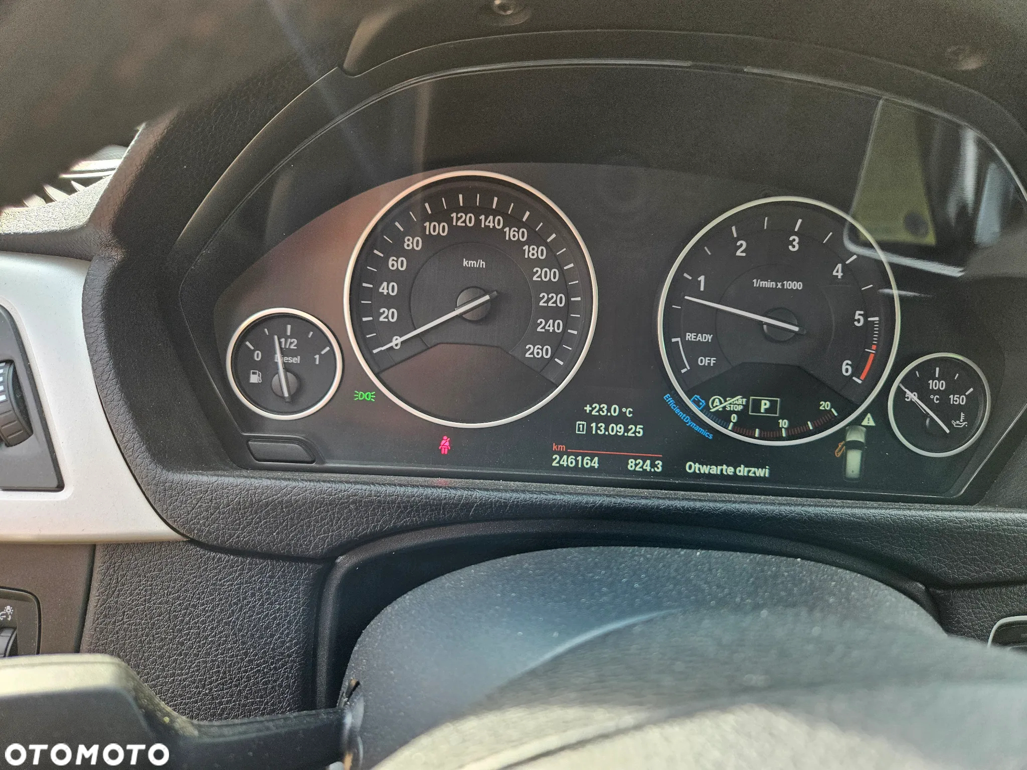 BMW Seria 3 330d xDrive - 12