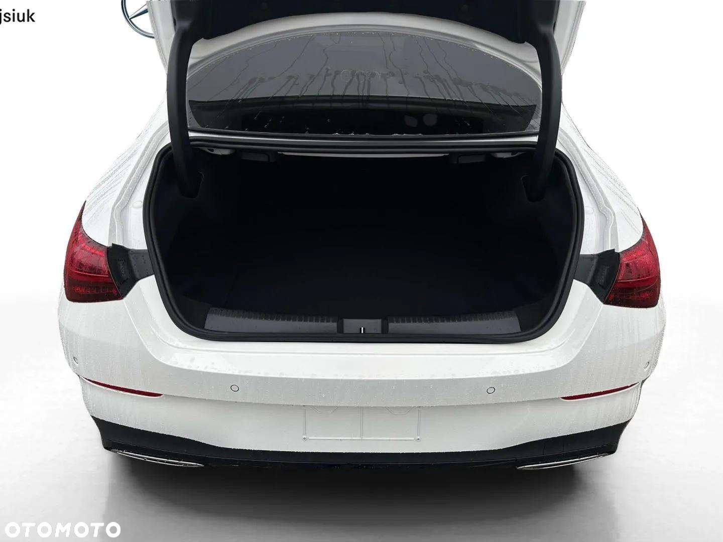 Mercedes-Benz CLA - 16