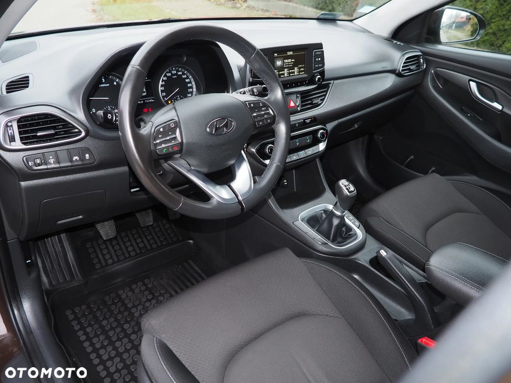 Hyundai i30 1.6 D Comfort - 29