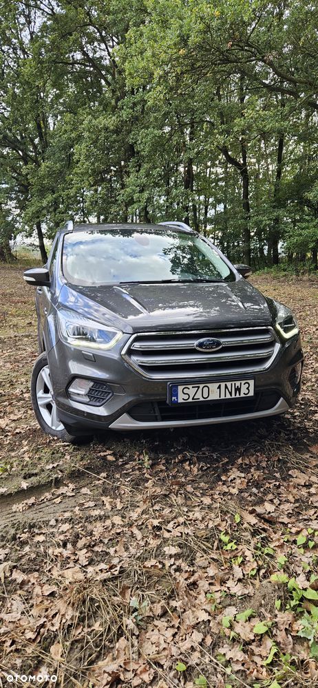 Ford Kuga 1.5 EcoBoost 2x4 Titanium - 1