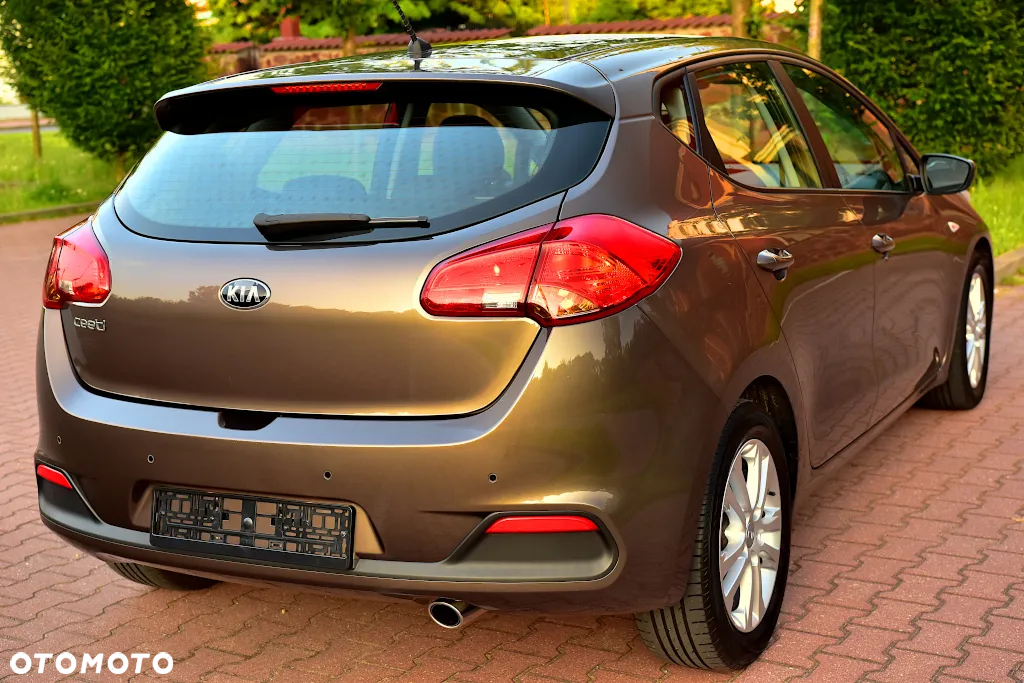 Kia Ceed Cee'd 1.4 L - 8