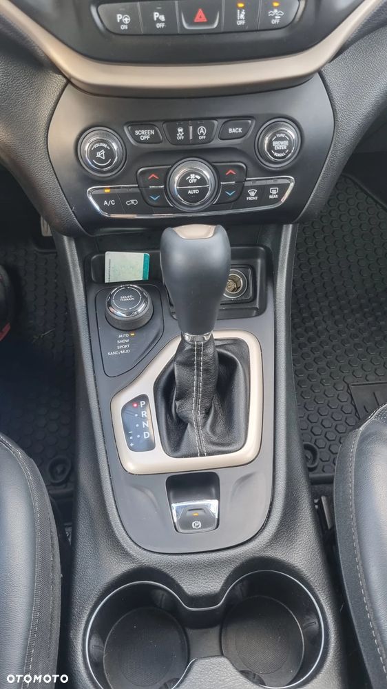 Jeep Cherokee 2.0 MJD Active Drive II Limited - 20