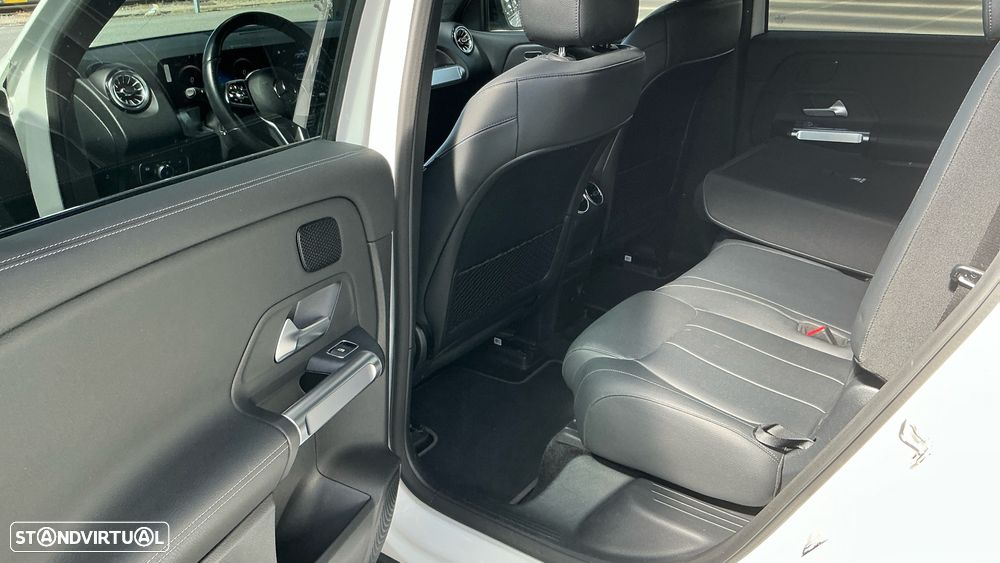 Mercedes-Benz EQB 300 4Matic Progressive - 11