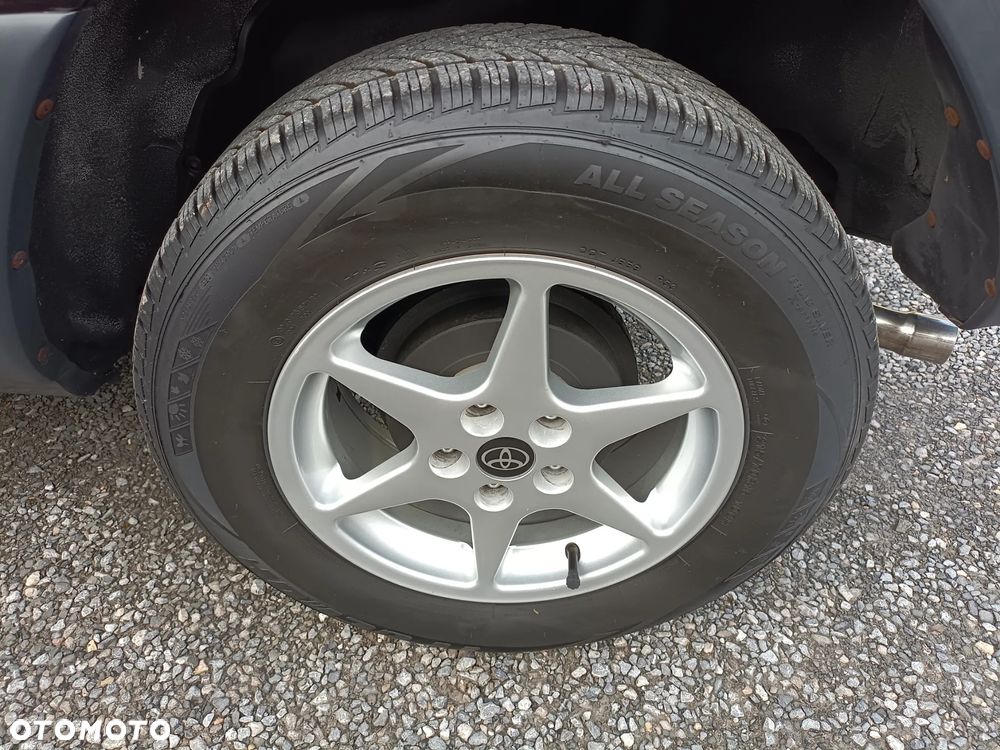 Toyota RAV4 2.0 Special - 29