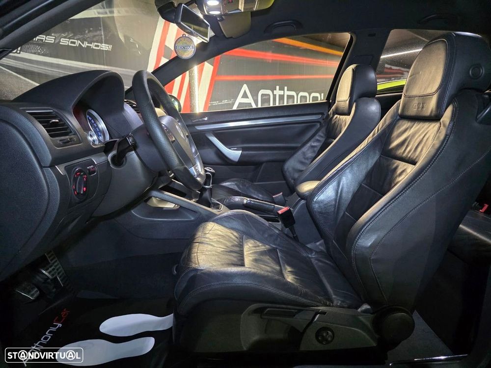 VW Golf 2.0 GTi - 12