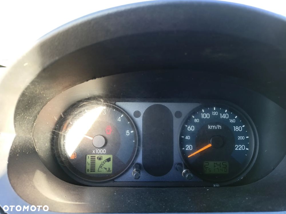 Ford Fiesta - 13