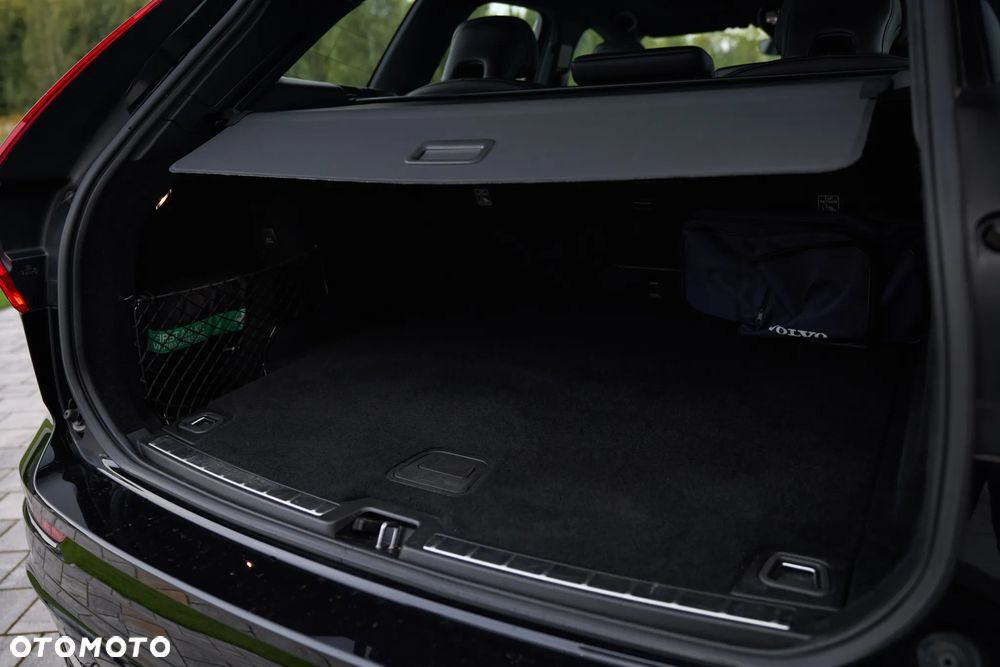 Volvo XC 60 B4 B R-Design - 30