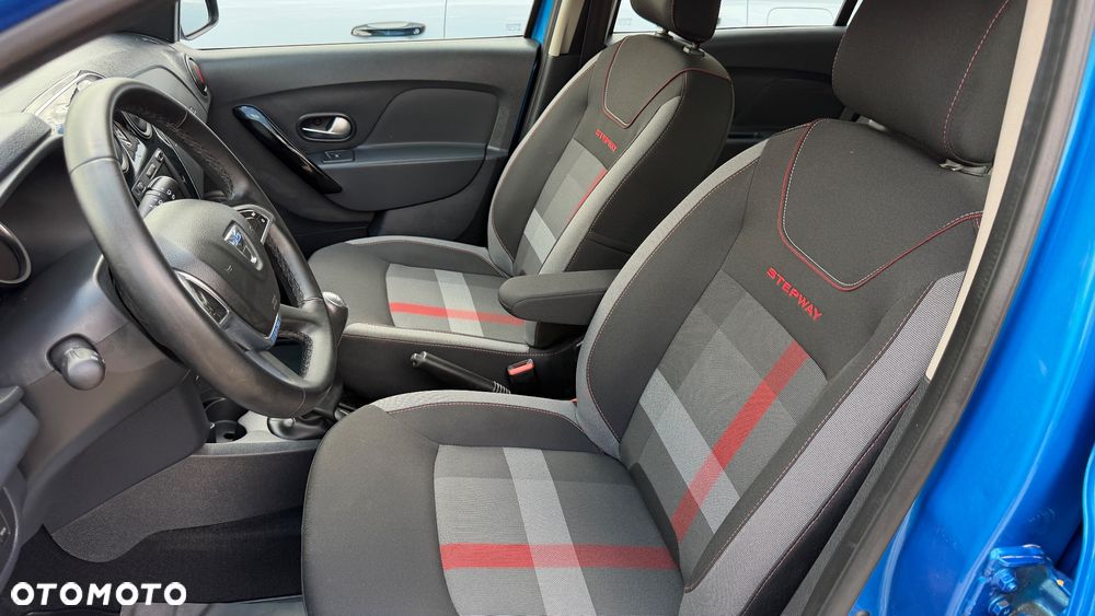 Dacia Sandero 0.9 TCe SL Celebration S&S - 29