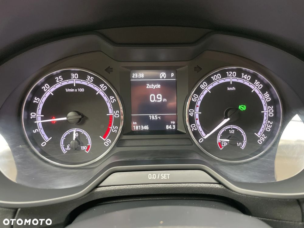 Skoda Octavia 2.0 TDI SCR Ambition DSG - 14