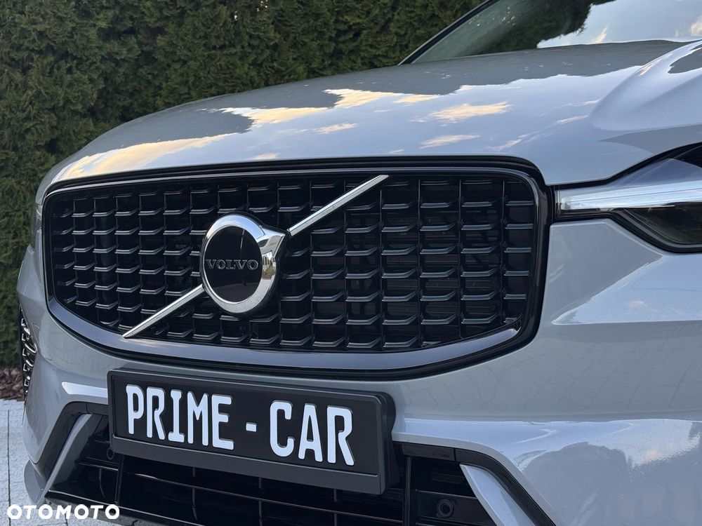 Volvo XC 60 B4 D AWD Plus Dark - 12