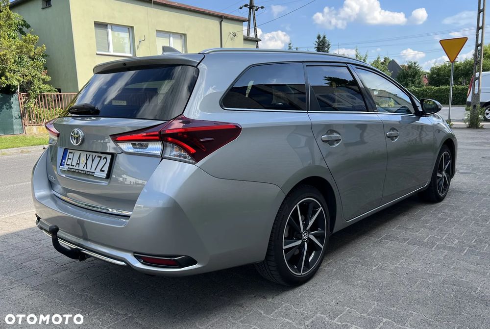 Toyota Auris 1.2 Turbo Edition S+ - 23