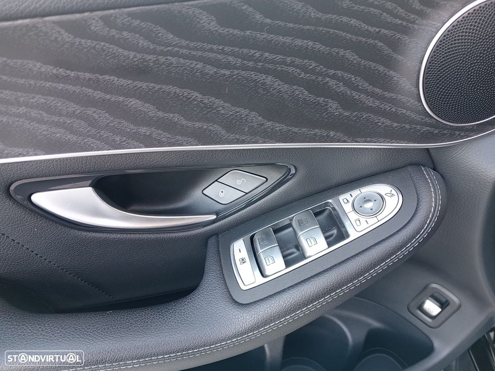 Mercedes-Benz GLC 300 e Coupe 4Matic - 16