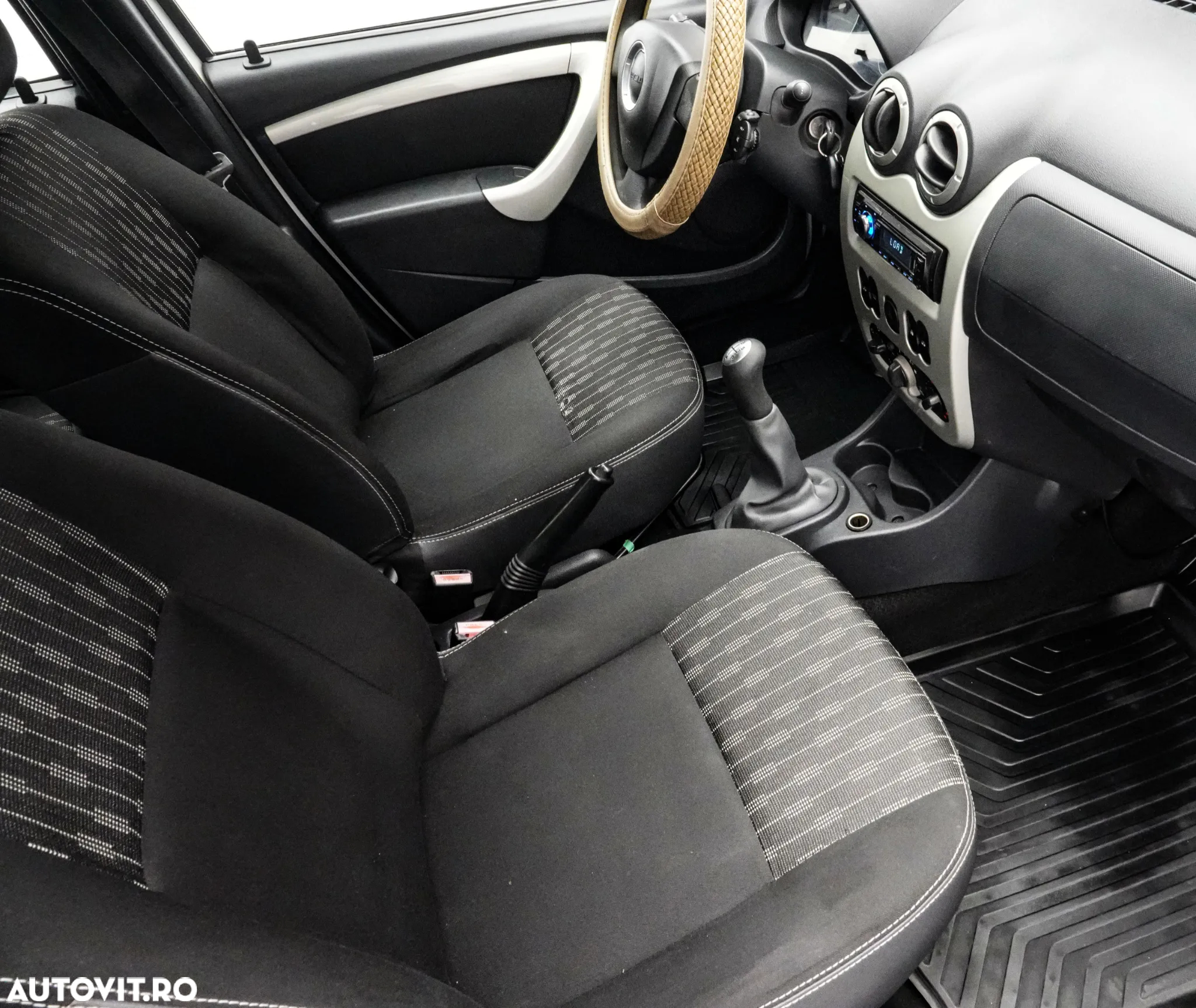 Dacia Logan 1.5 75CP Ambiance - 10
