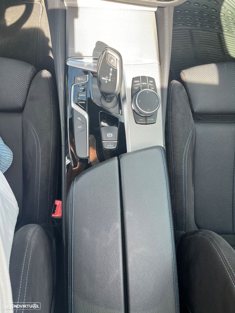 BMW 530 d Pack M Auto - 16