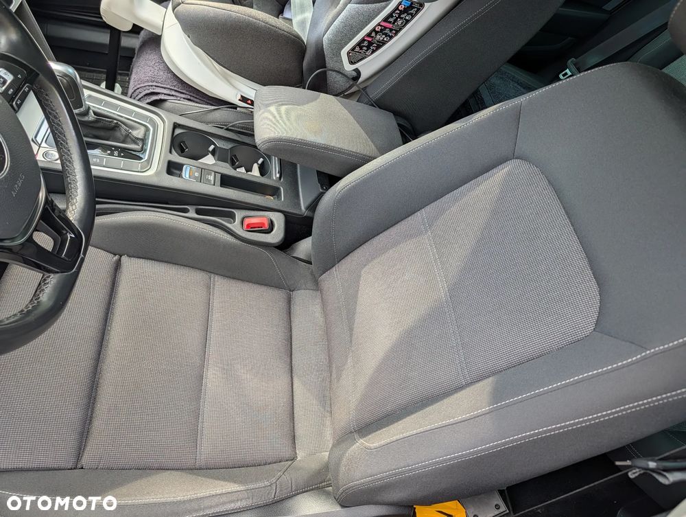 Volkswagen Passat 2.0 TDI SCR DSG Comfortline - 38