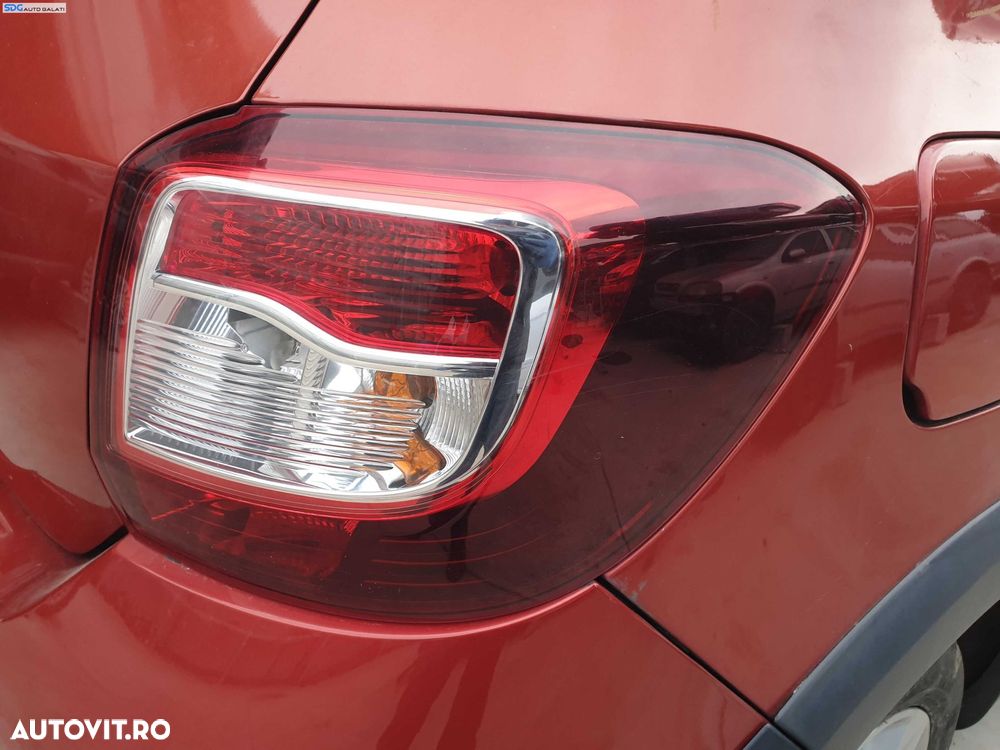Tripla Lampa Stop Dreapta de pe Caroserie Dacia Sandero 2 2012 - 2016 [Q0135] - 1