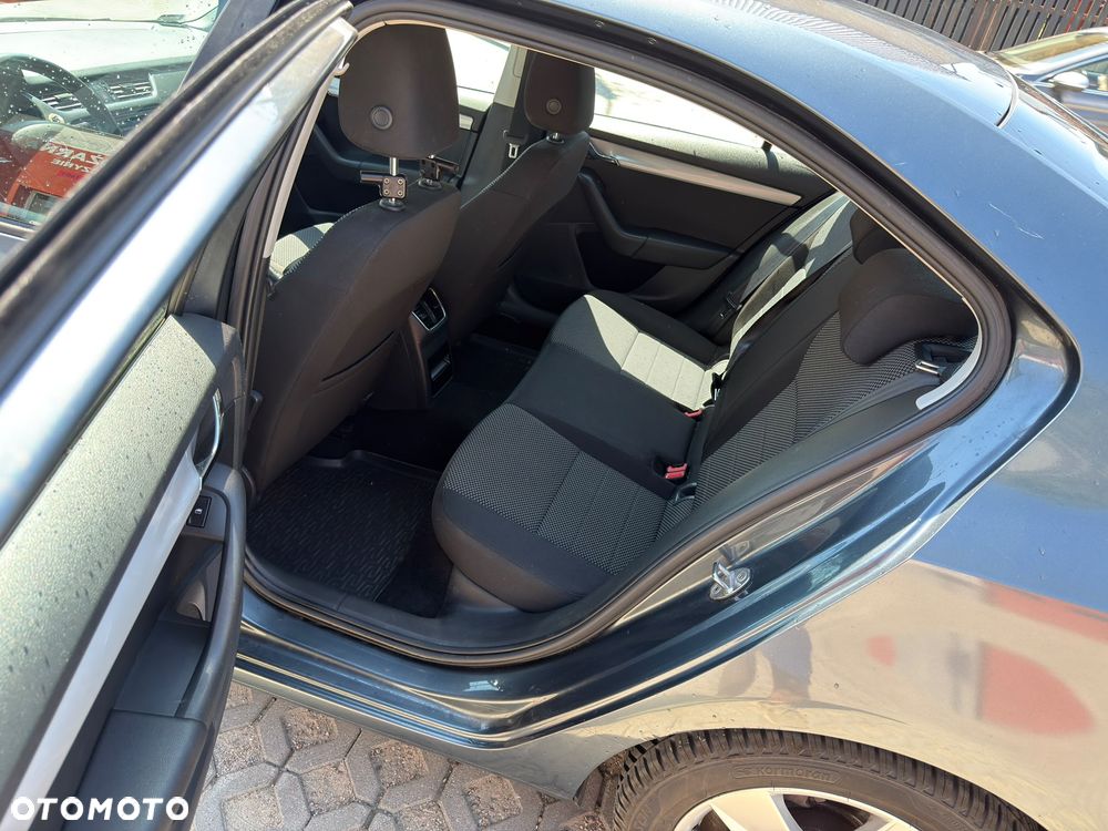 Skoda Octavia 1.4 TSI Ambition - 18