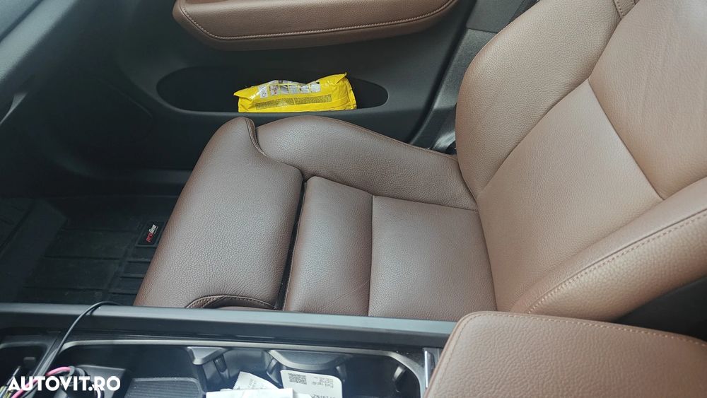 Volvo XC 60 D4 AWD Momentum Pro - 4