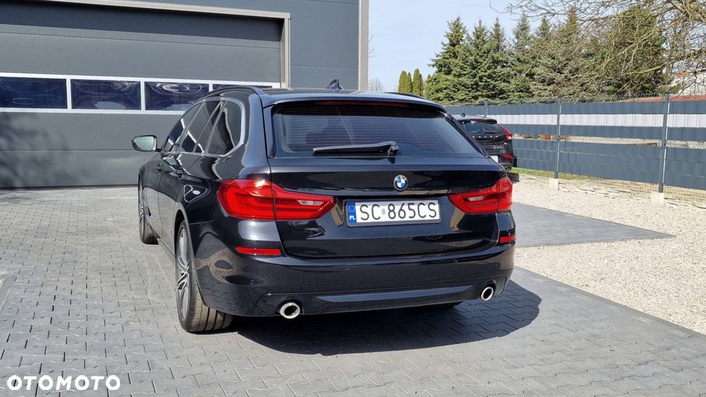 BMW Seria 5 530d Sport Line - 14
