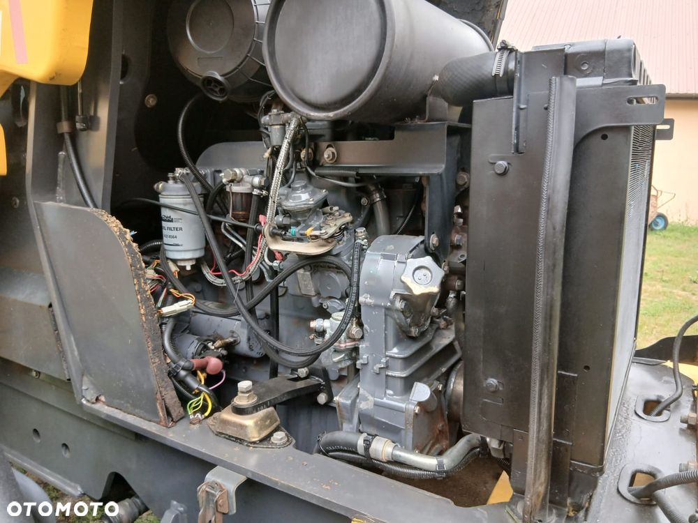 New Holland LM410 - 11