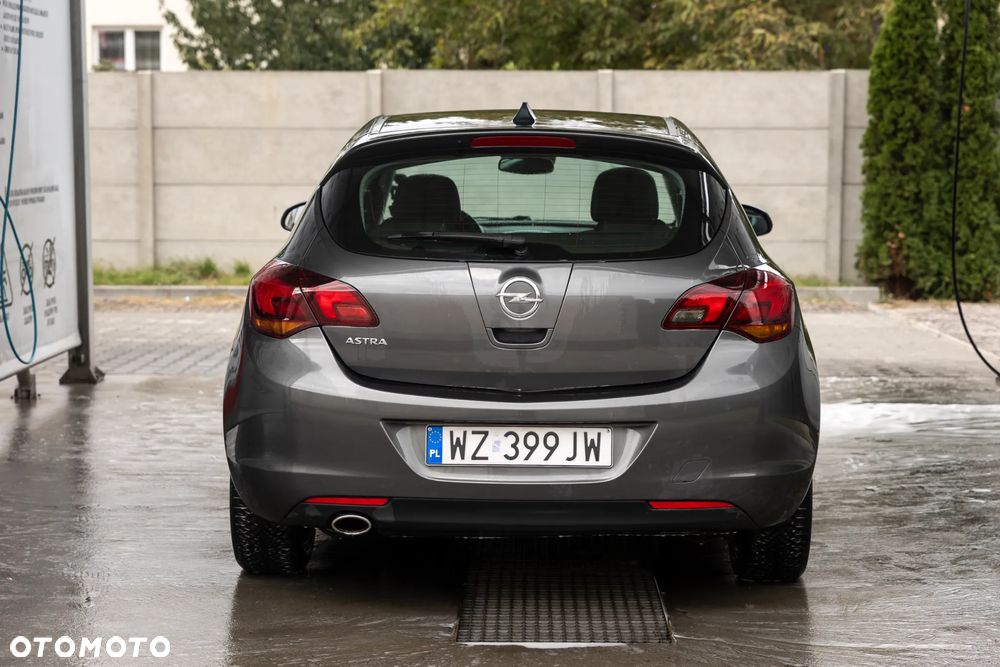 Opel Astra IV 1.4 T Cosmo S&S - 7