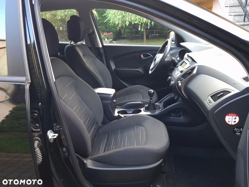 Hyundai ix35 1.7 CRDi 2WD Fifa World Cup Edition - 9