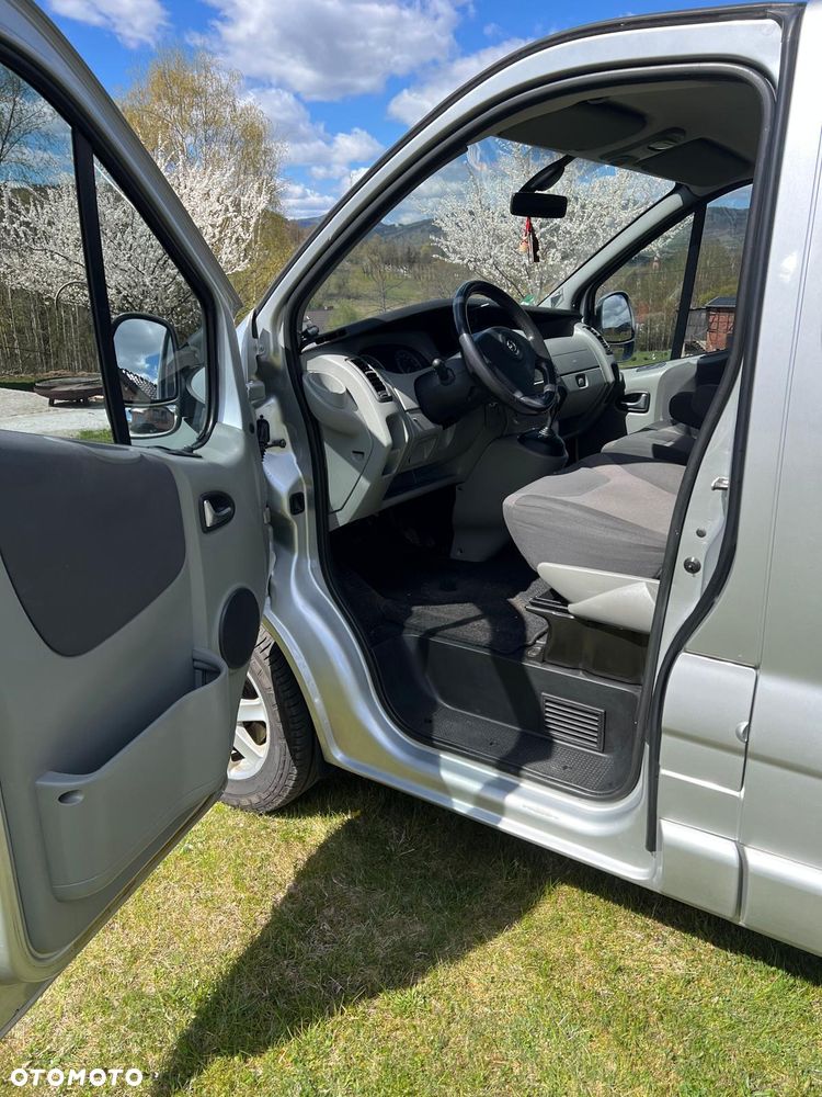 Opel Vivaro - 9