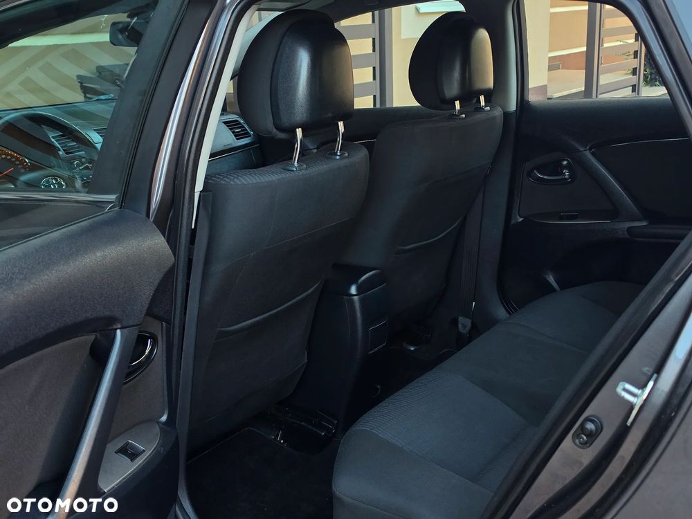 Toyota Avensis 1.8 Edition - 38