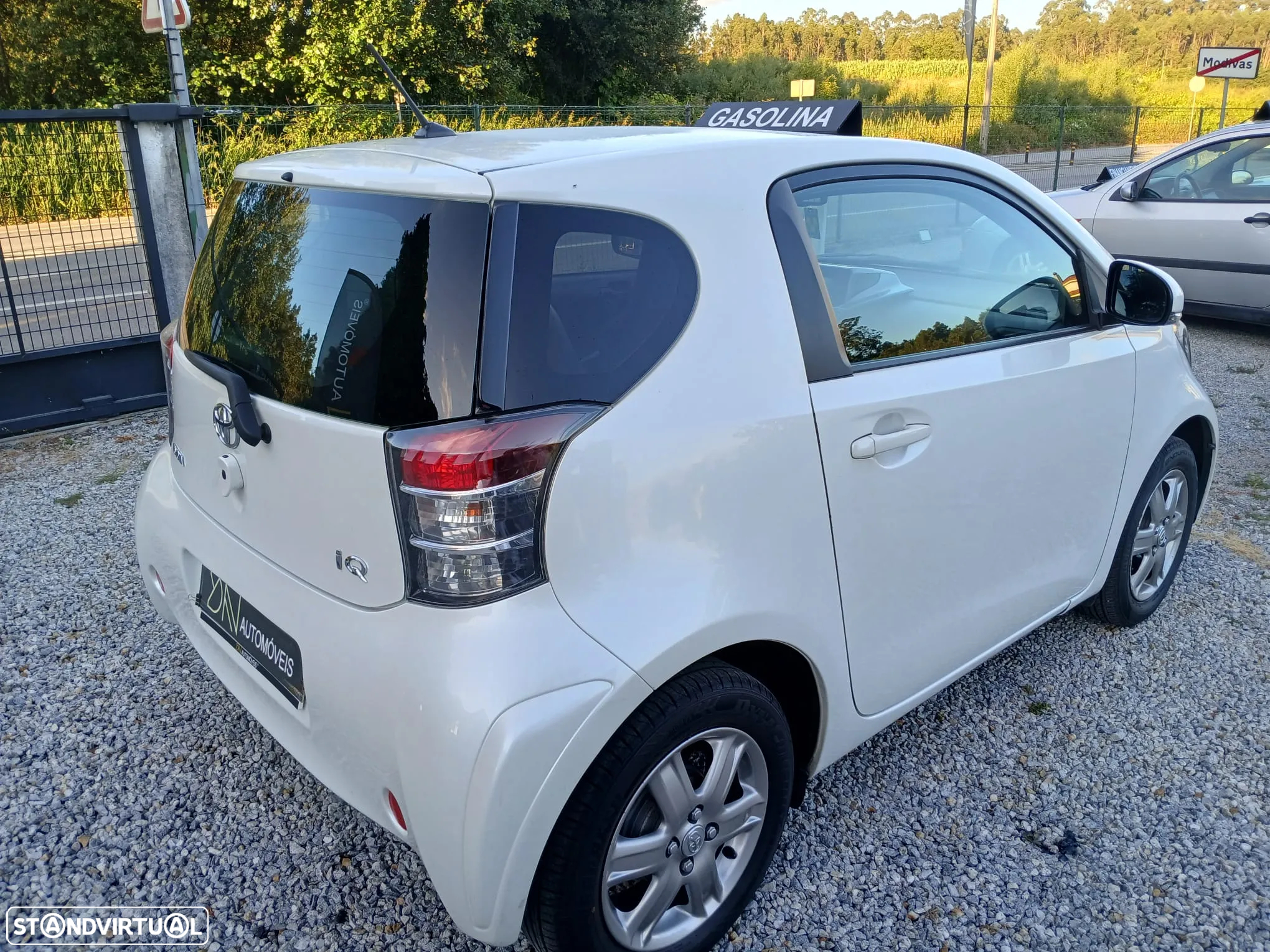 Toyota iQ 1.0 VVT-i - 3