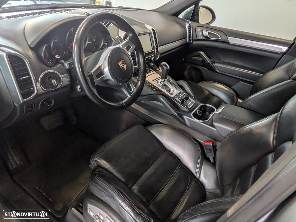 Porsche Cayenne Tiptronic - 7