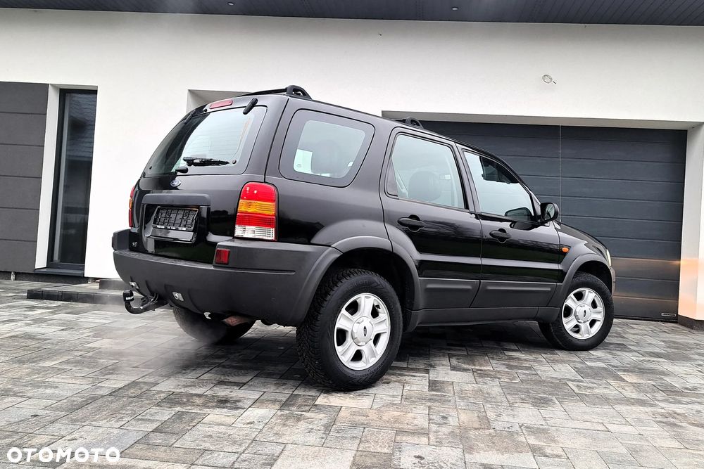 Ford Maverick 3.0 V6 Limited - 18