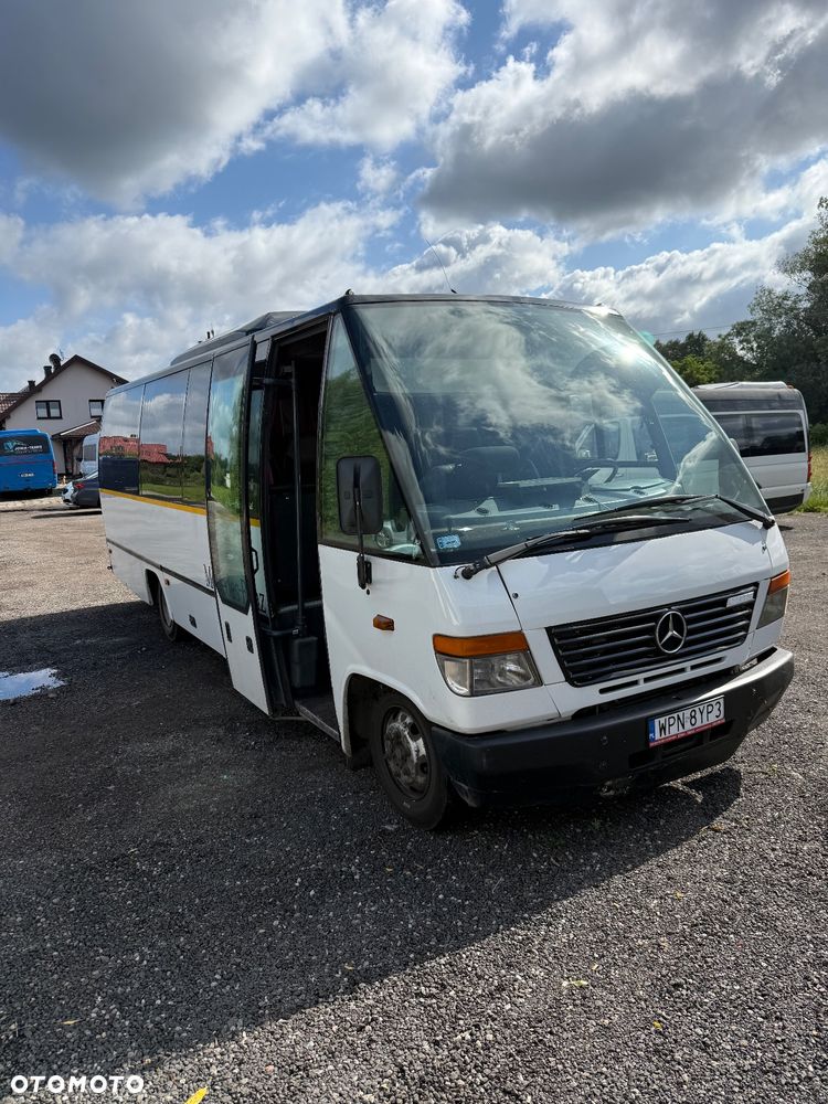 Mercedes-Benz 815 - 2