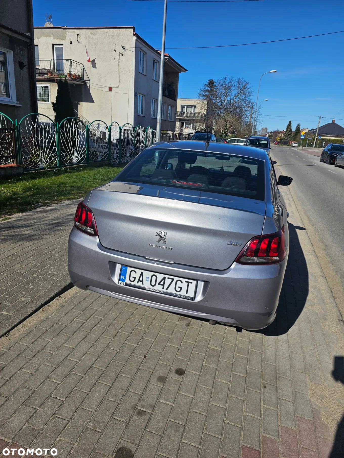 Peugeot 301 1.6 VTi Active - 4