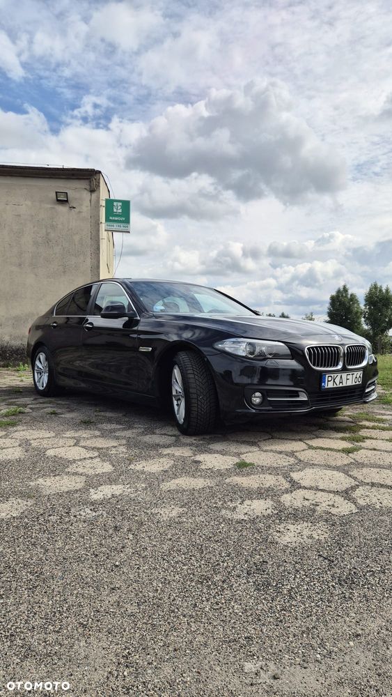 BMW Seria 5 525d xDrive - 3
