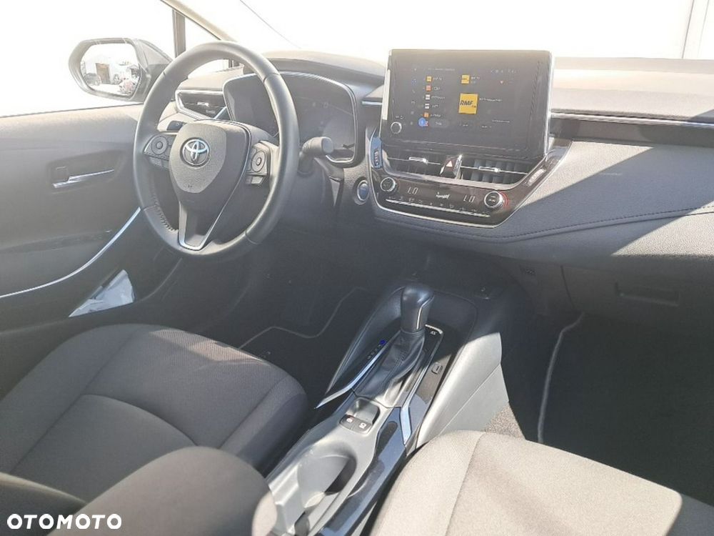 Toyota Corolla - 12