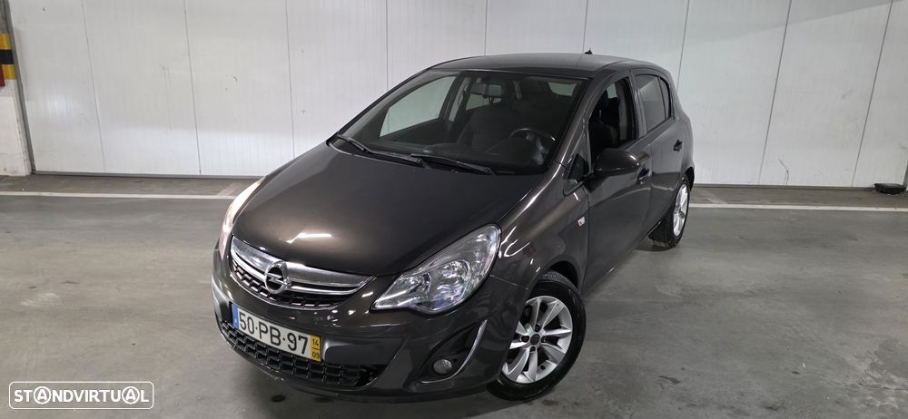 Opel Corsa 1.2 Go! FlexFuel - 1