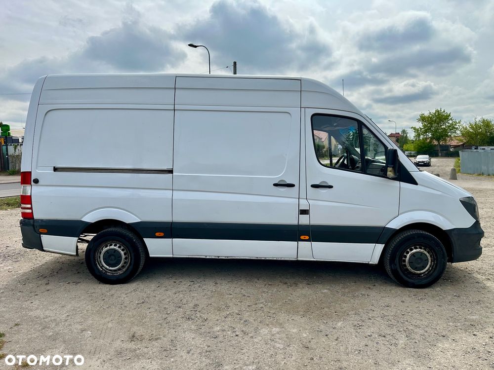 Mercedes-Benz Sprinter - 4