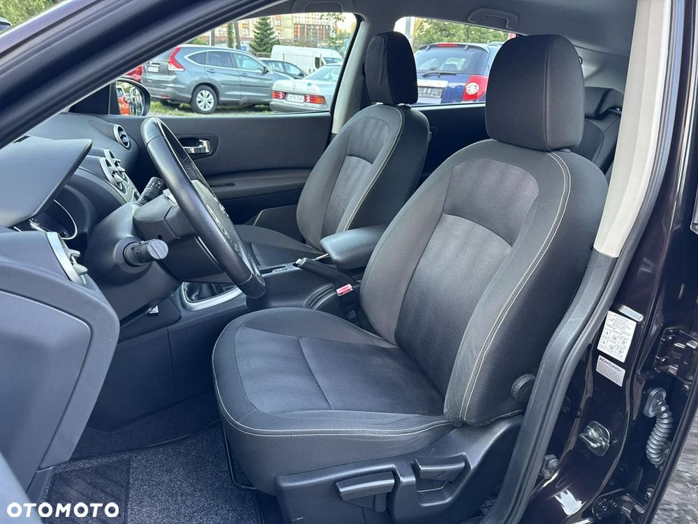 Nissan Qashqai - 23