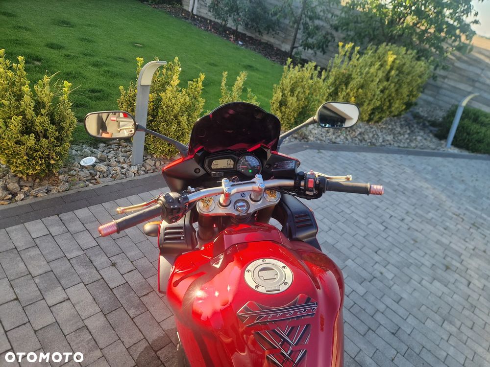 Yamaha FZ - 17