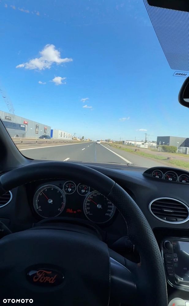 Ford Focus - 7