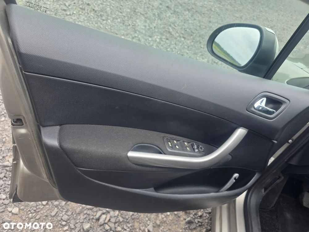 Peugeot 308 1.6 Premium - 15